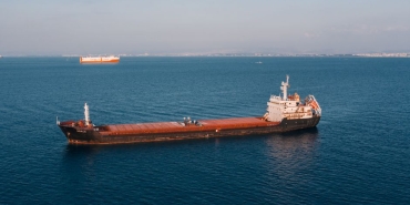 Hurmuz8217de-Gerilim-Tirmaniyor-Iran-Kargo-Gemisine-El-Koydu-ABD-Harekete-Gecti-featured