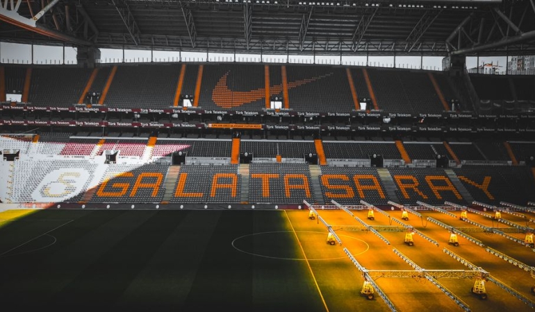 Galatasaray-PSG8217den-El-Chadaille-Bitshiabu8217yu-Kadrosuna-Katti-featured